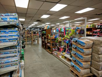 Andy's feed store and pet store