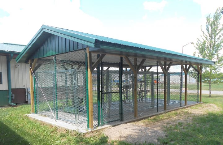 Outdoor Cat Condos, cats can enjoy the sunshine